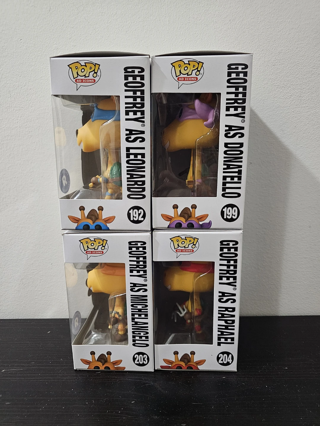 Funko Pop! Teenage Mutant Ninja Turtles Geoffrey Toys R Us Set - photo 4