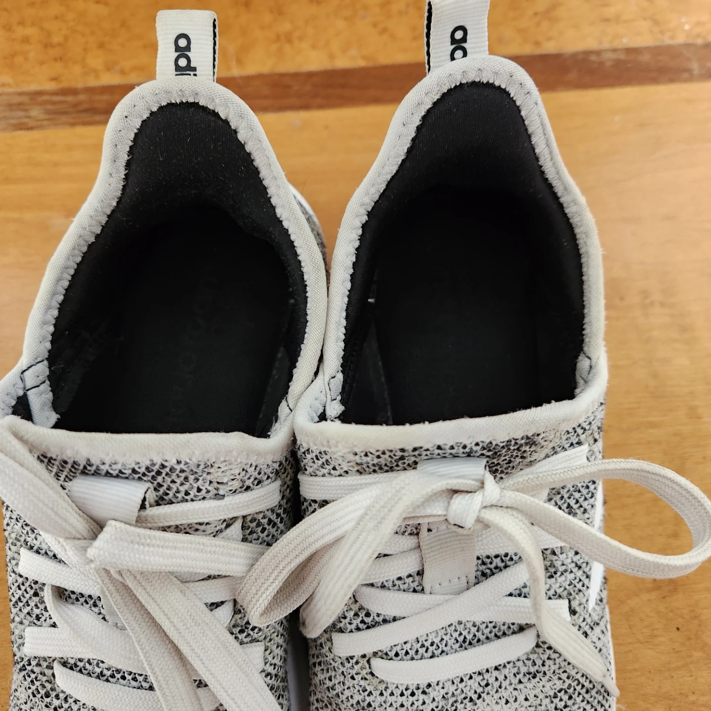 Adidas Cloudfoam Women's Running Shoes, Size 6 - photo 3