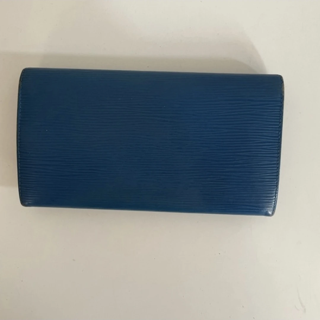 Louis Vuitton Blue Epi Leather International Long Wallet 🌱 - photo 4