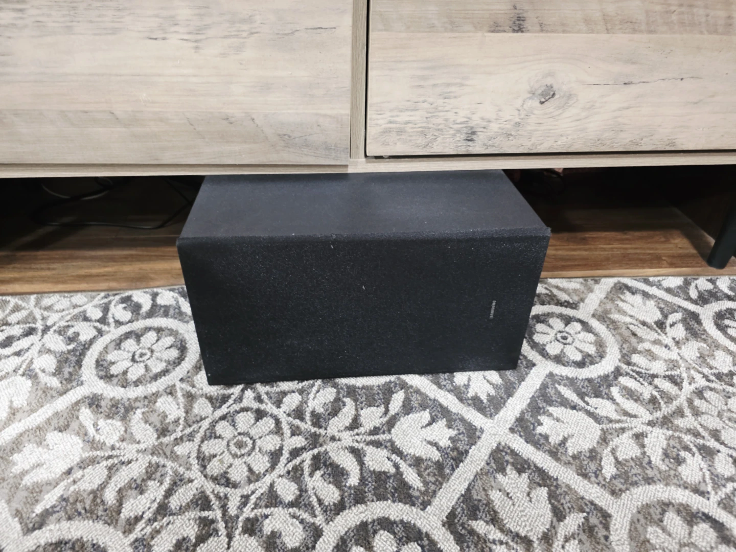 Samsung C445 Soundbar with Sub Woofer - photo 3