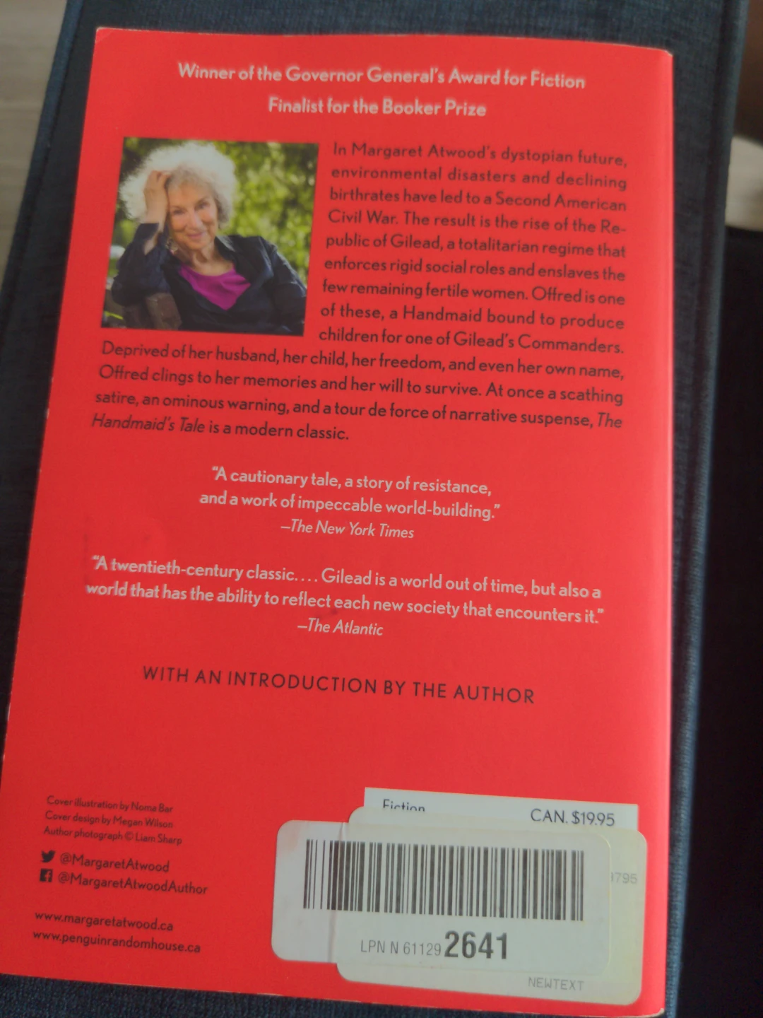 The Handmaid's Tale by Margaret Atwood - Fiction Book - photo 2