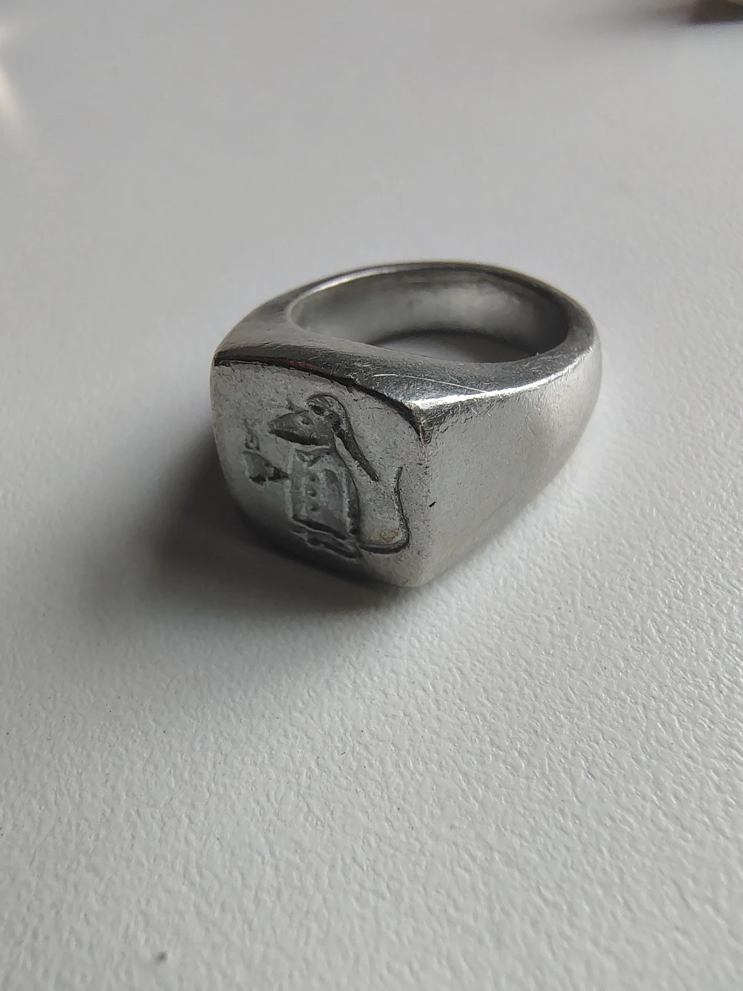 Night Mouse Signet Ring -Pewter- Size 7 - photo 3