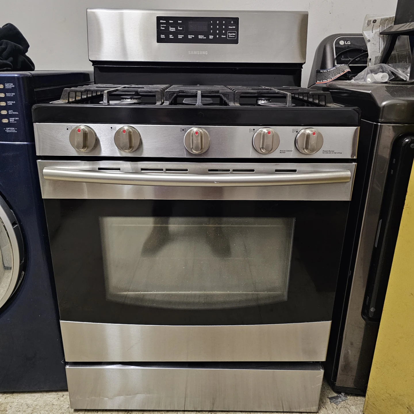 Samsung Stainless Steel Gas Range with Oven