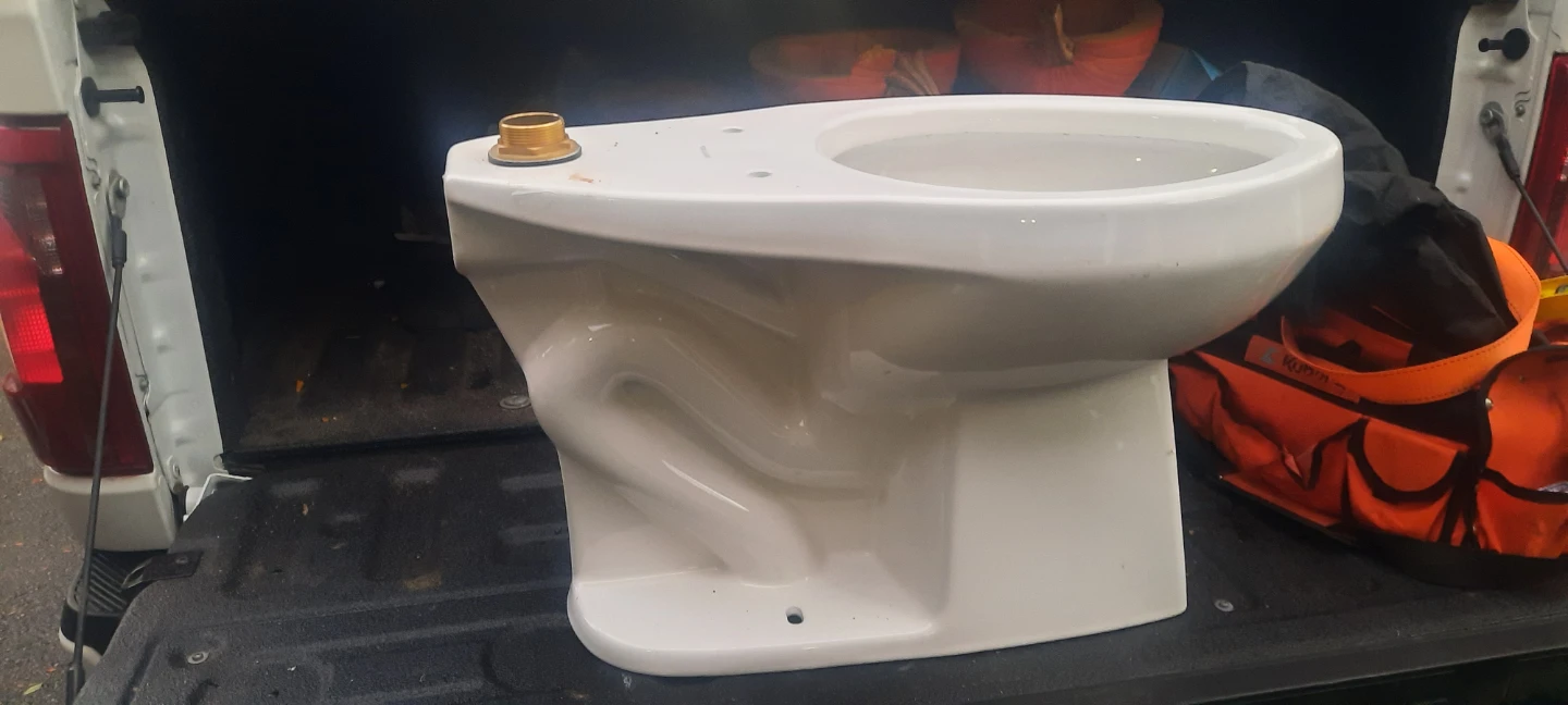 Industrial toilet
