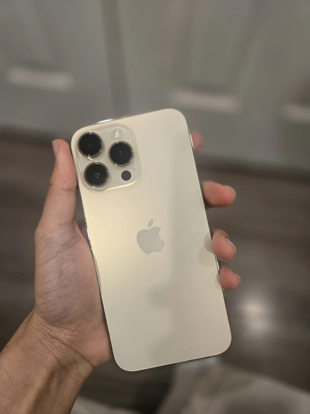 Apple iPhone 14 Pro  Max(Gold, 128GB) - photo 2