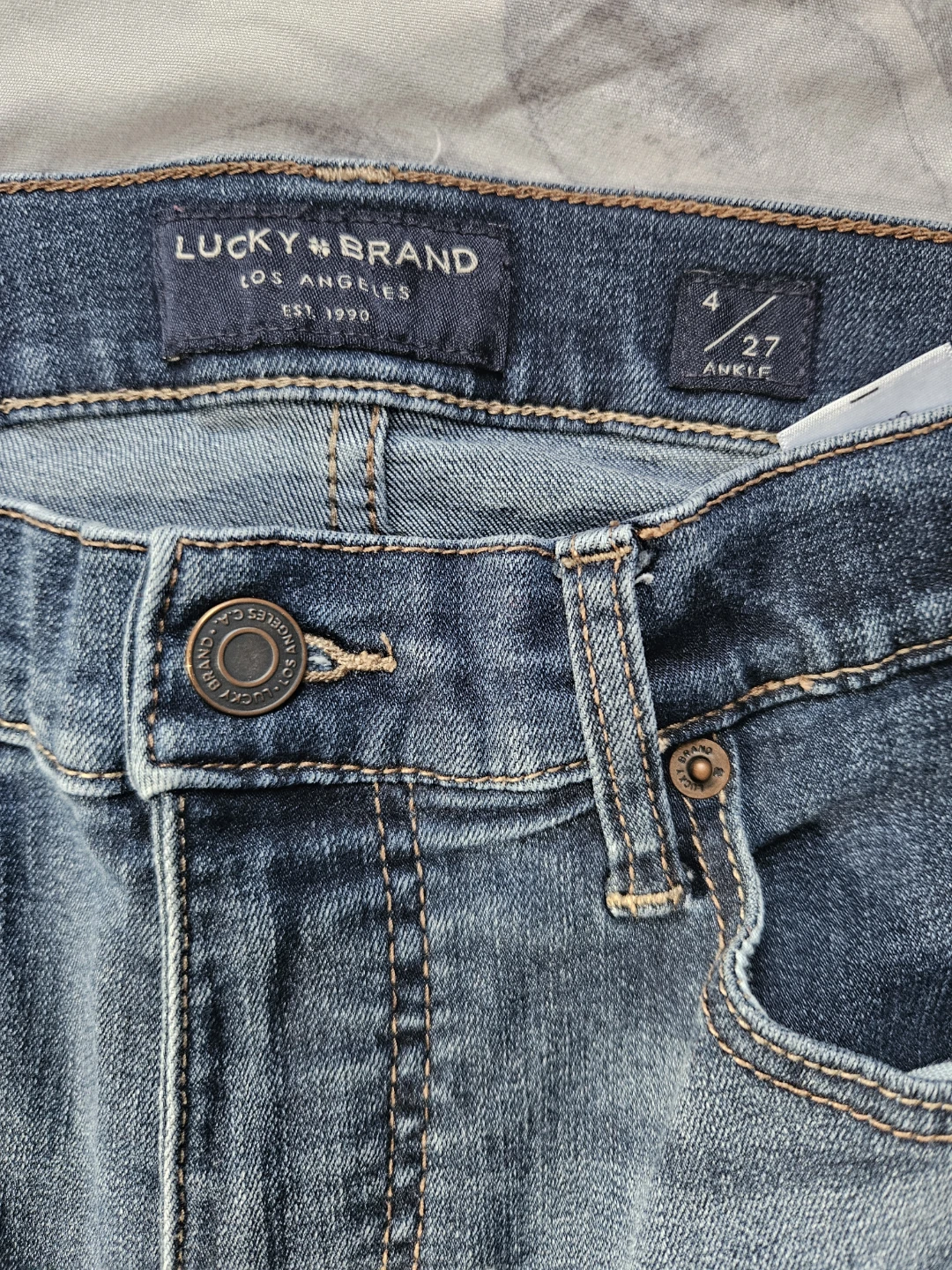 Lucky Brand, Cache, and The Skinny Jeans - Various Sizes - photo 5