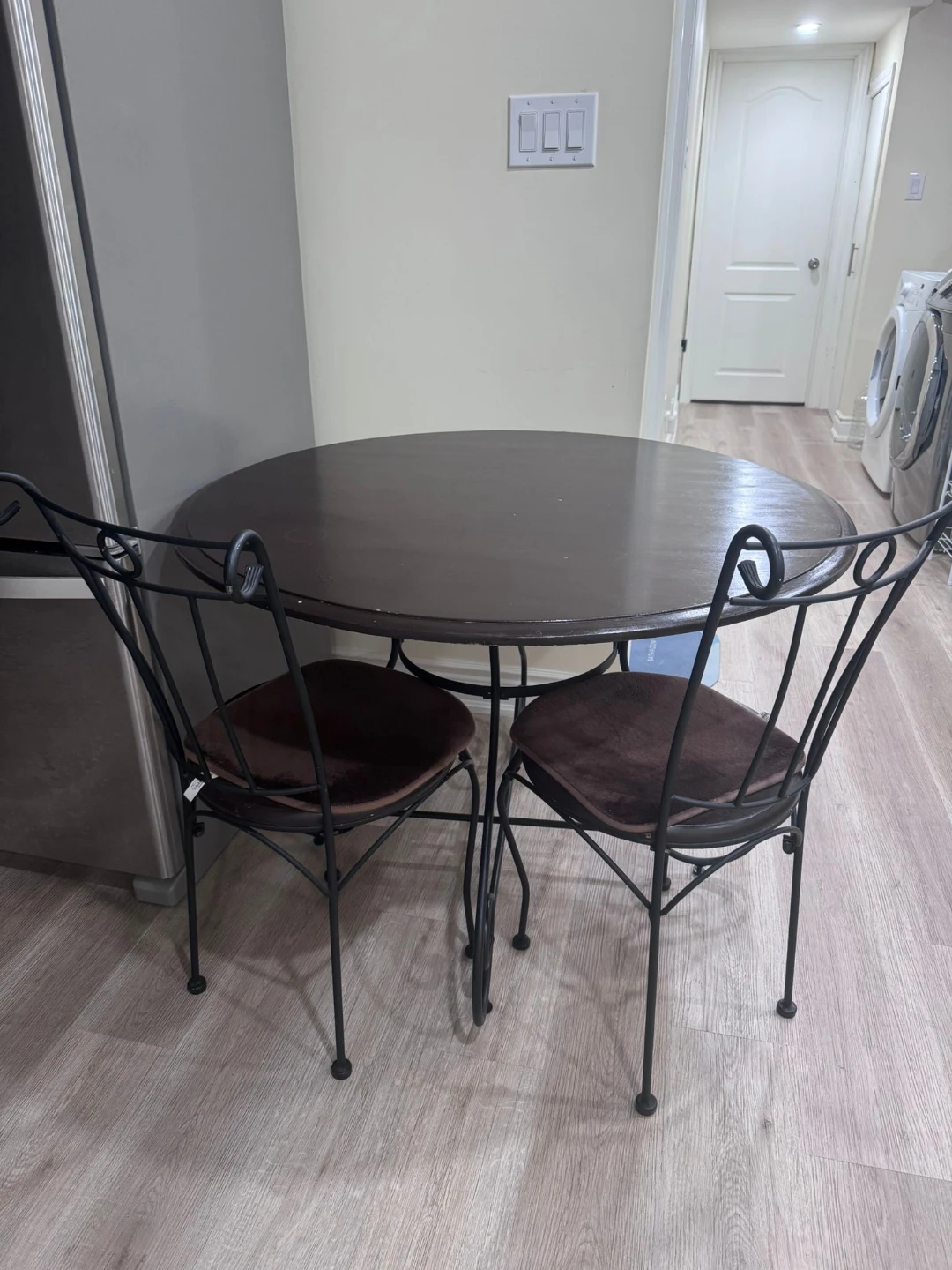 Round Dining Table with 4 Chairs - photo 2
