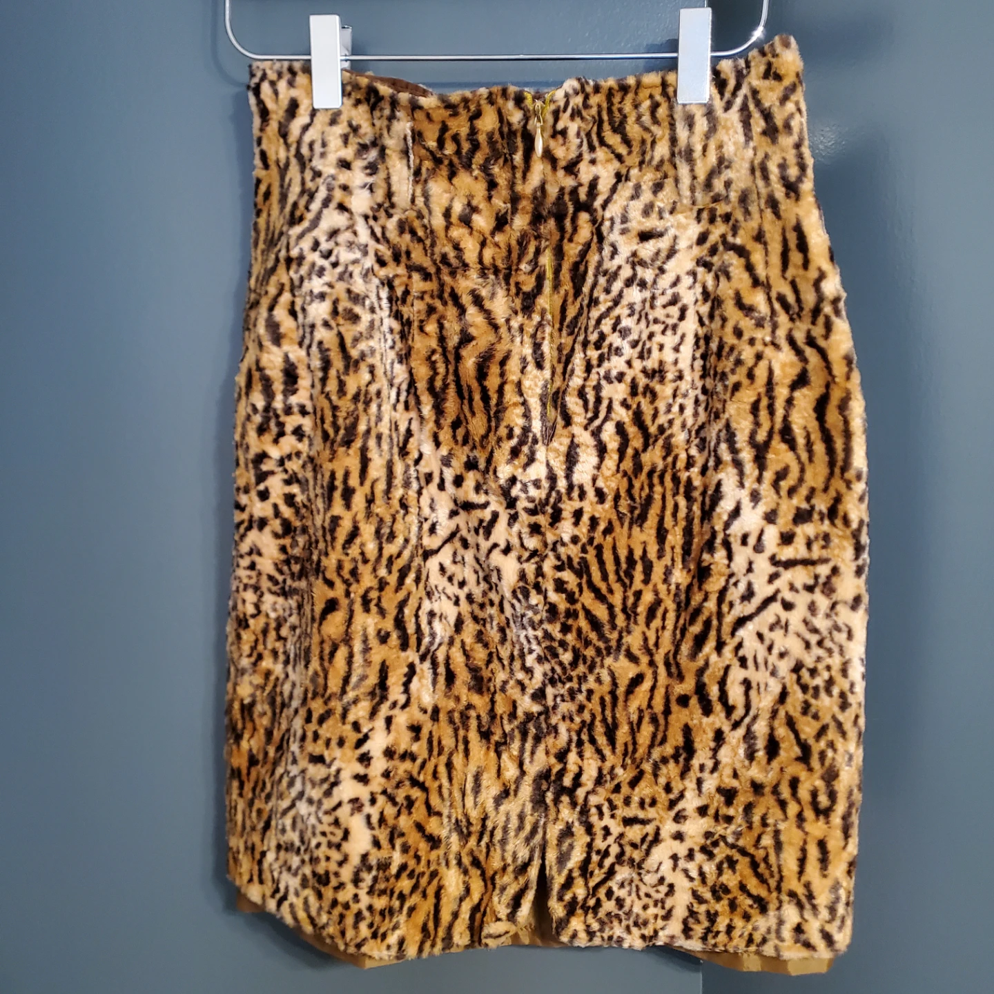 Leopard Print Faux Fur Mini Skirt 🌱 - photo 3