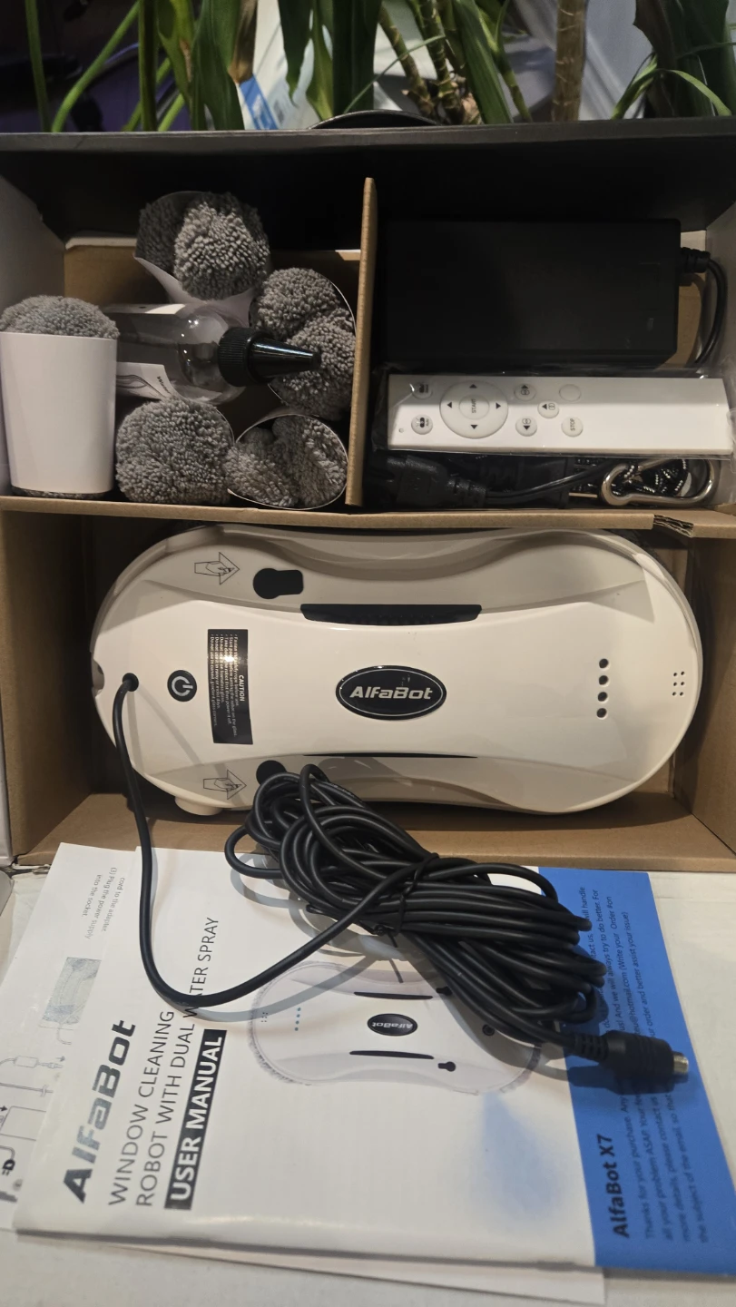 AlfaBot X7 Window Cleaning Robot - photo 4