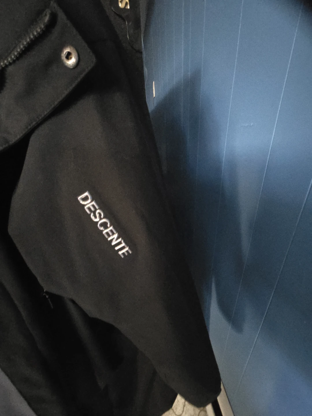 Men's Black Descente Full Size Winter Jacket - photo 3