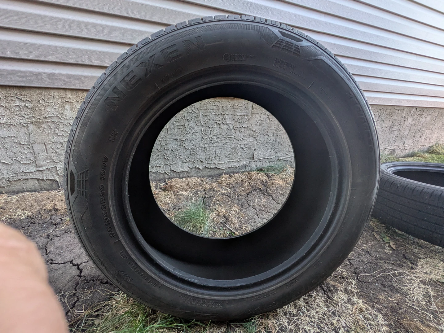 Nexen Roadian GTX SUV Tires 255/50R20 - photo 2