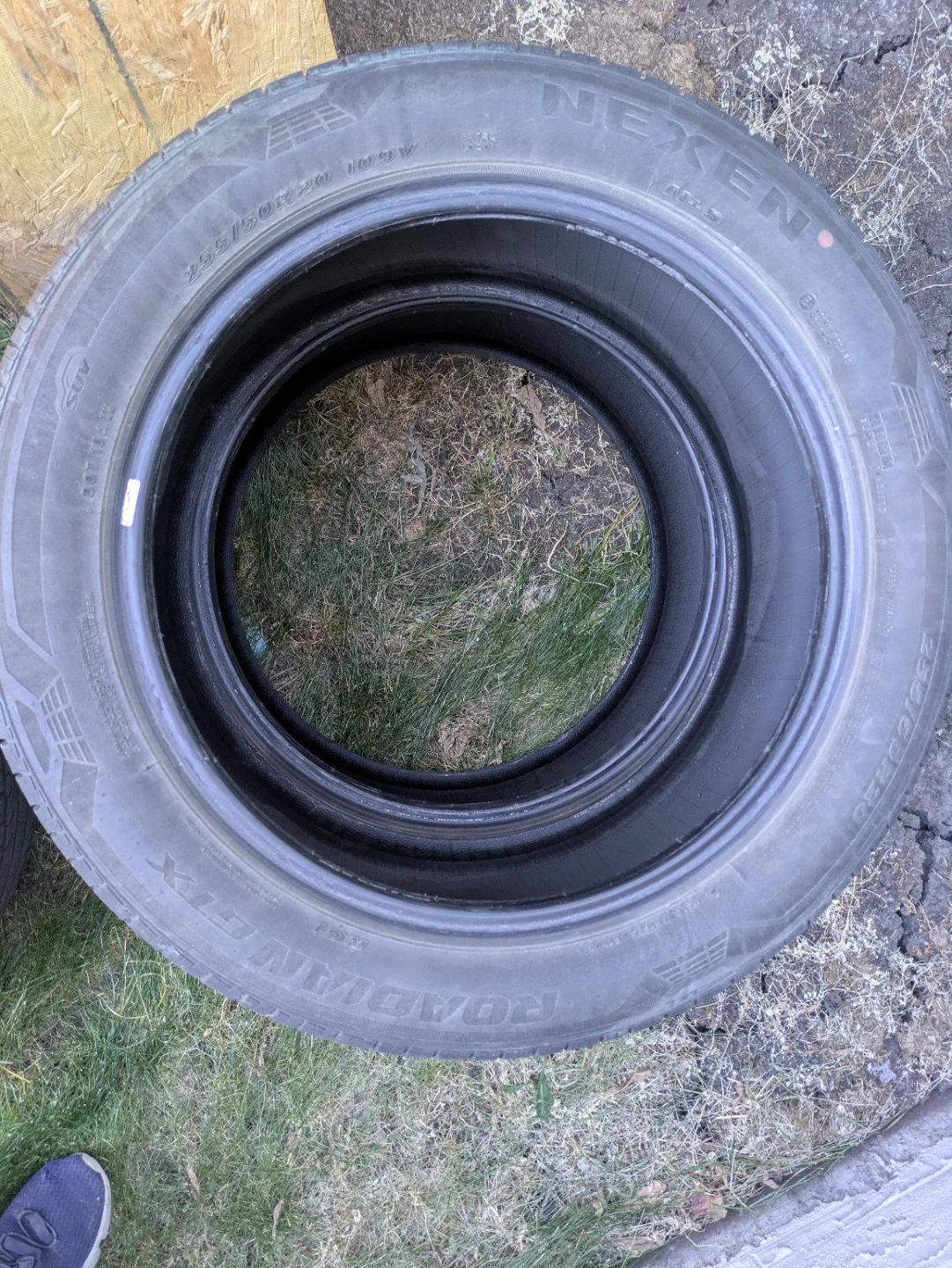 Nexen Roadian GTX SUV Tires 255/50R20 - photo 4