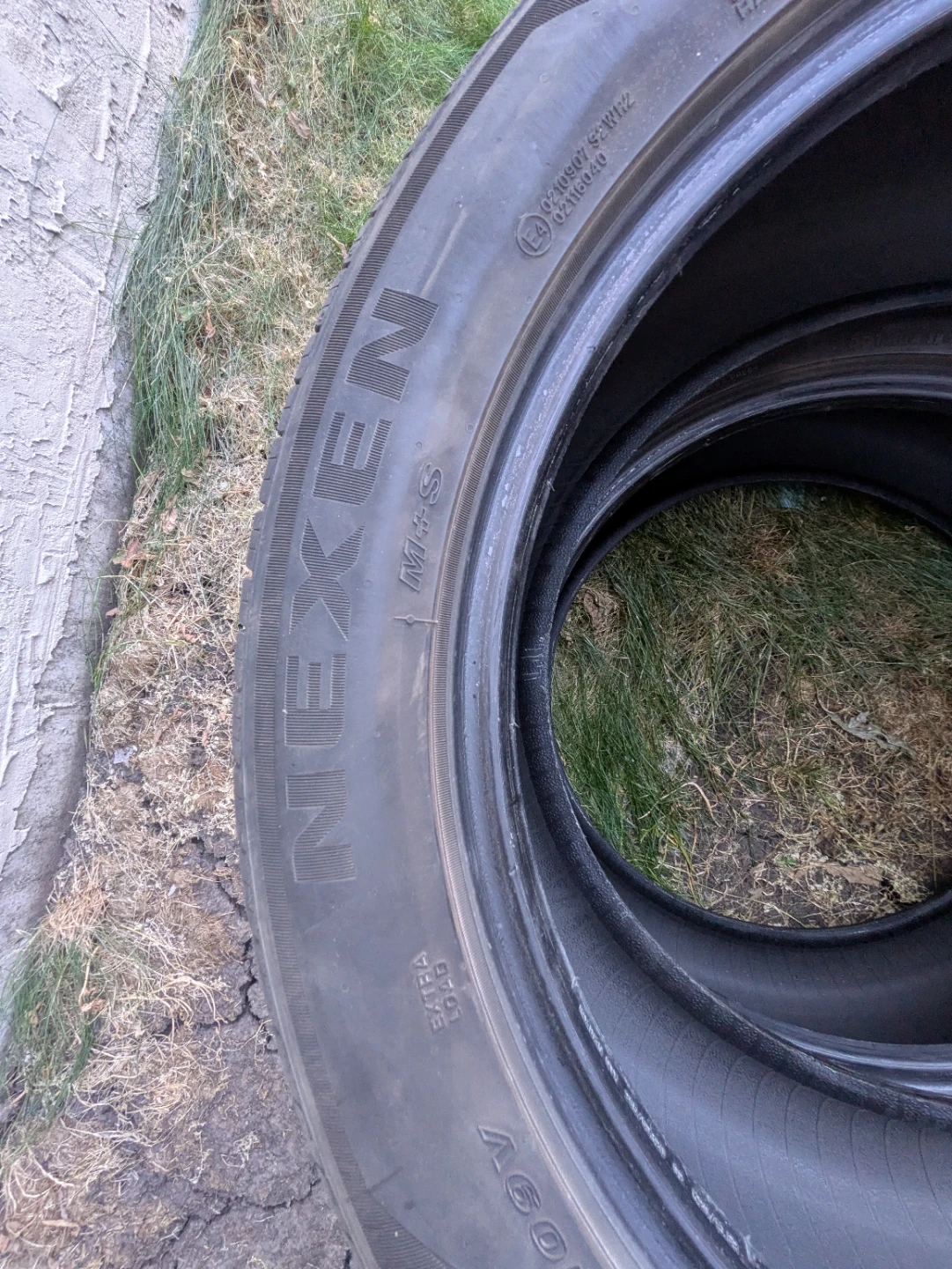 Nexen Roadian GTX SUV Tires 255/50R20 - photo 5