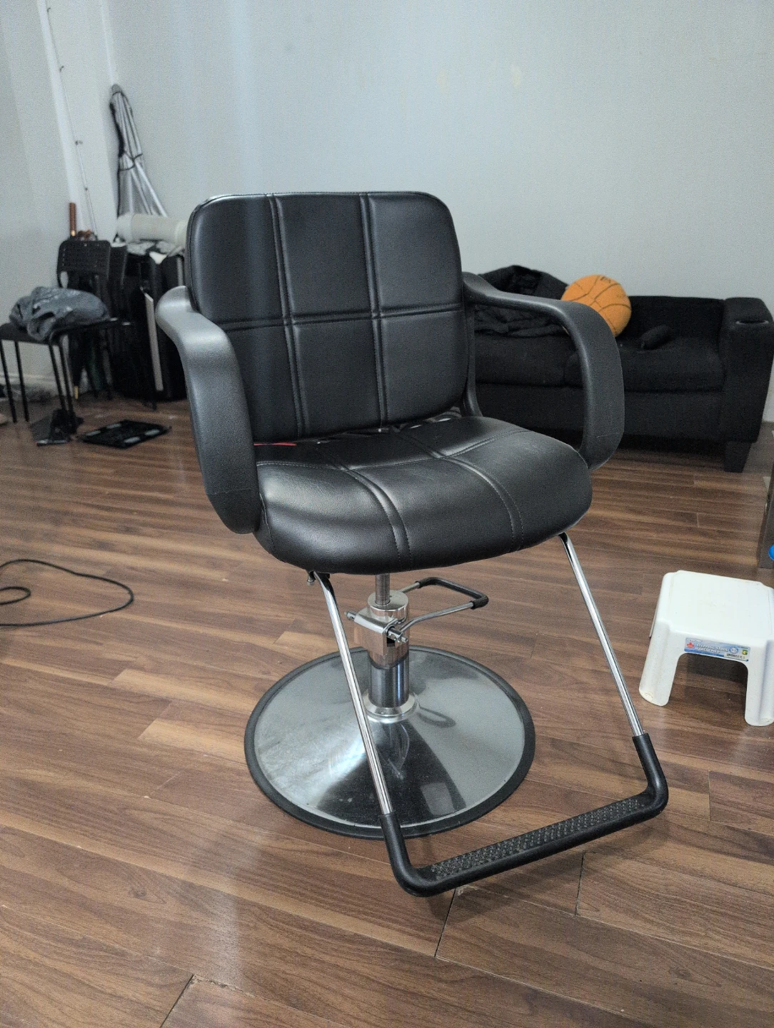 Black Hydraulic Styling/barber Chair