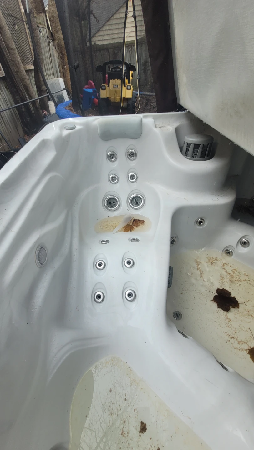 South Seas Spas Hot Tub - photo 3