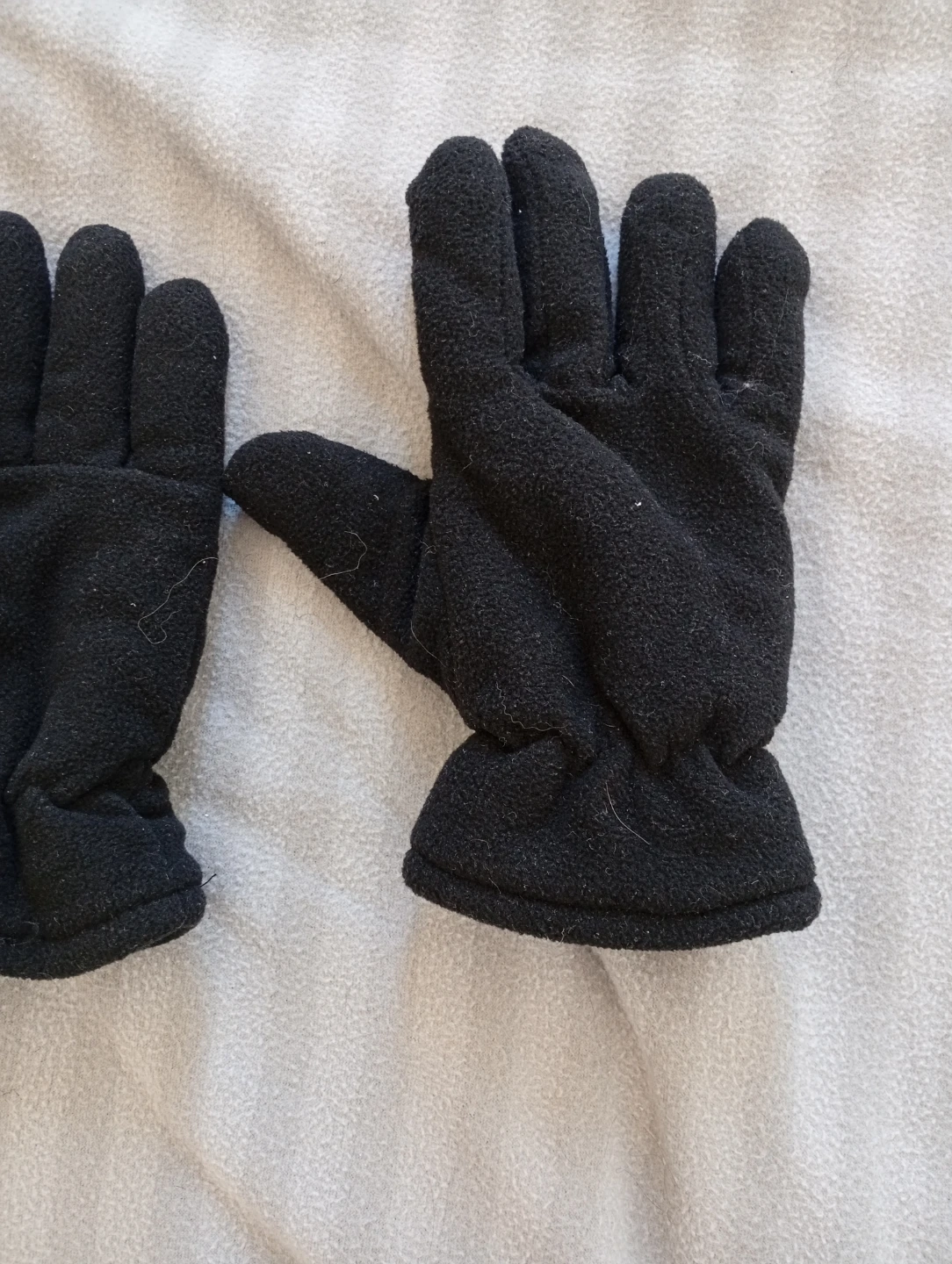 Pair of Beige Knit Gloves and Black Fleece Gloves - photo 3