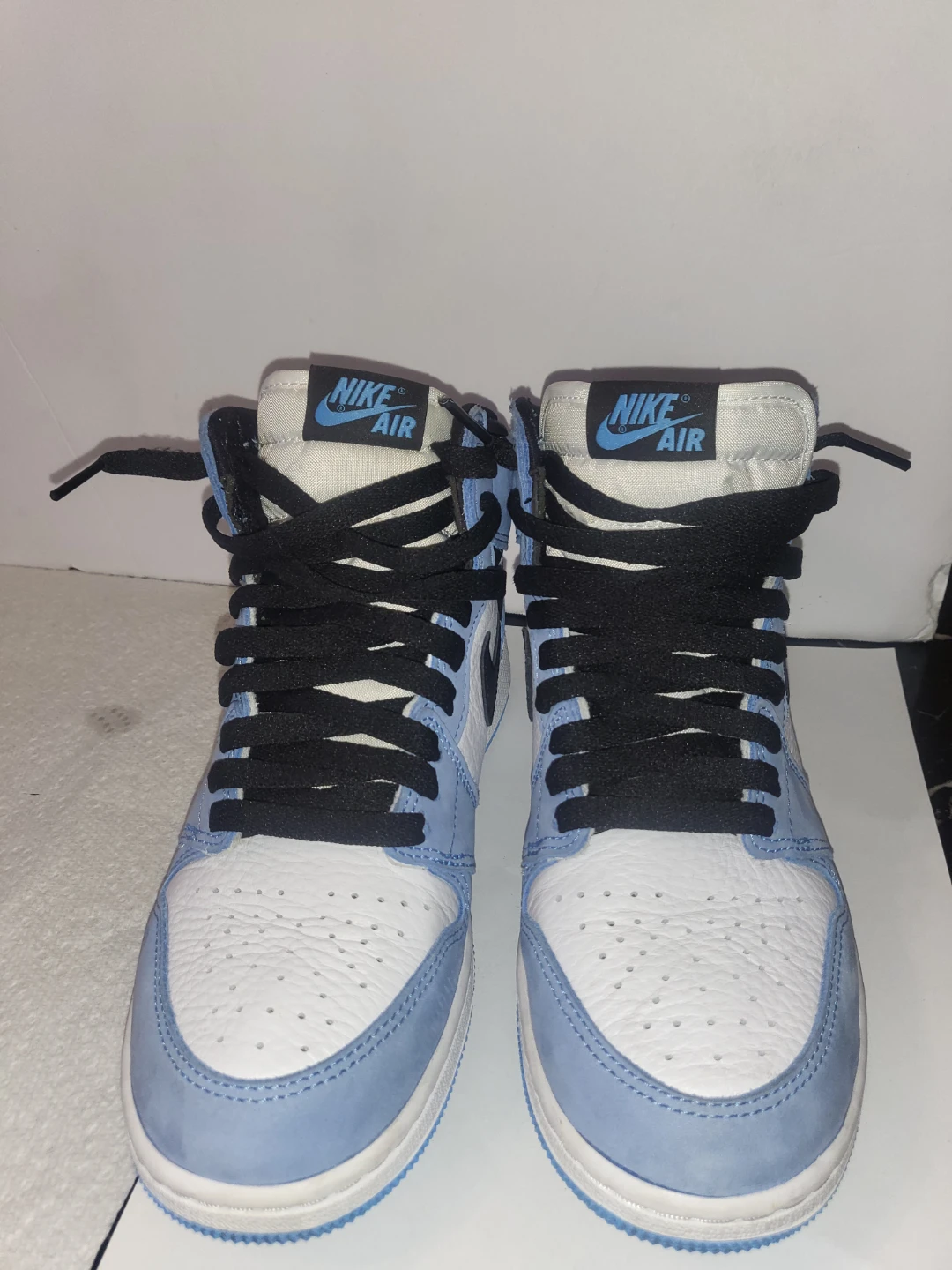 Air Jordan 1 High OG "University Blue" Sneakers