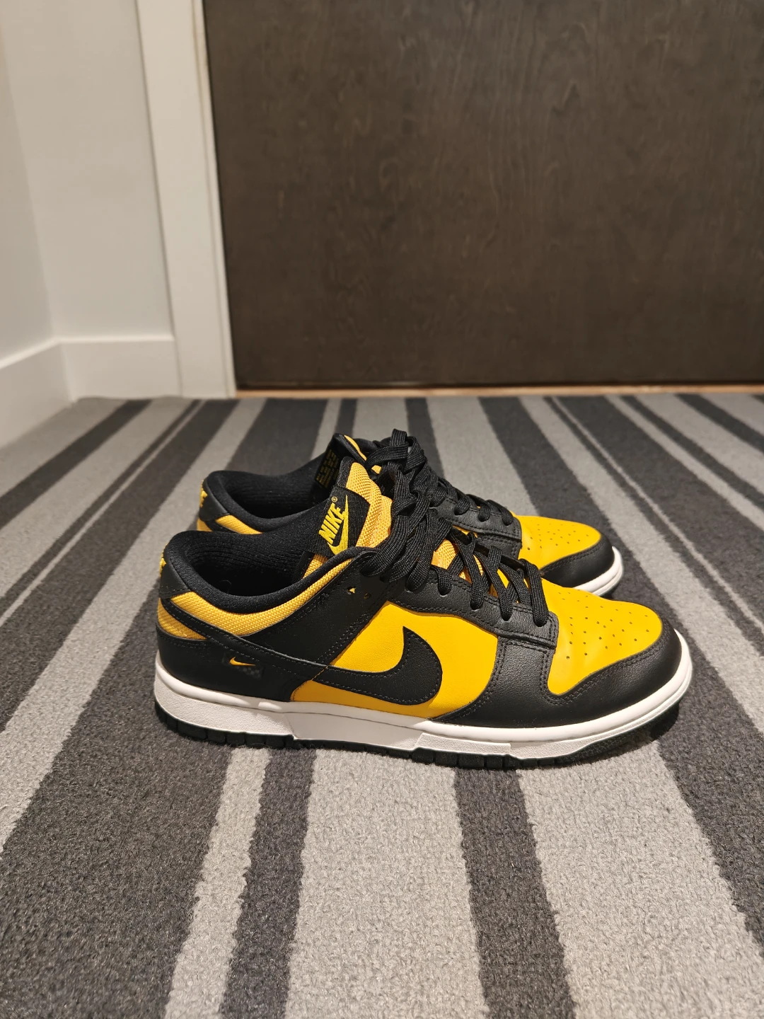 Nike Dunk Low (Yellow/Black) - Men's sz 8