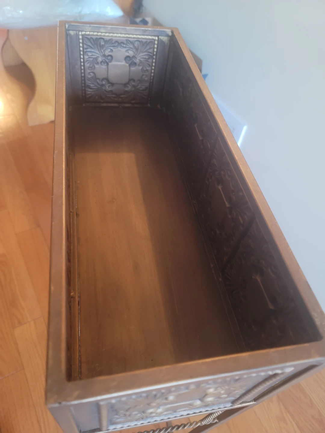 Decorative Metal Planter Stand - photo 3