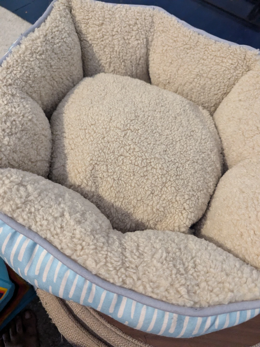 Soft Plush Pet Bed