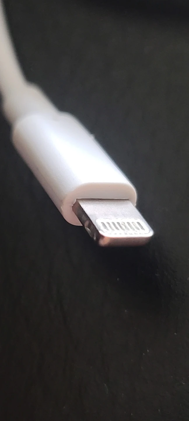 Bundle of White USB Apple Lightning Cables