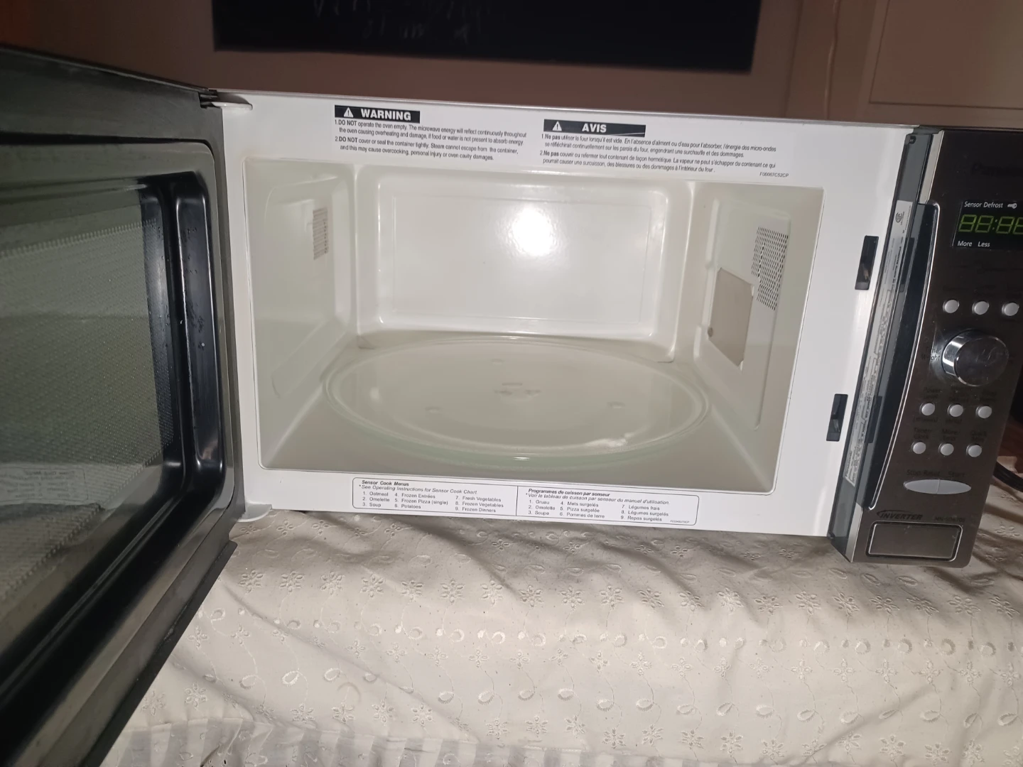 Panasonic Microwave Oven - photo 5