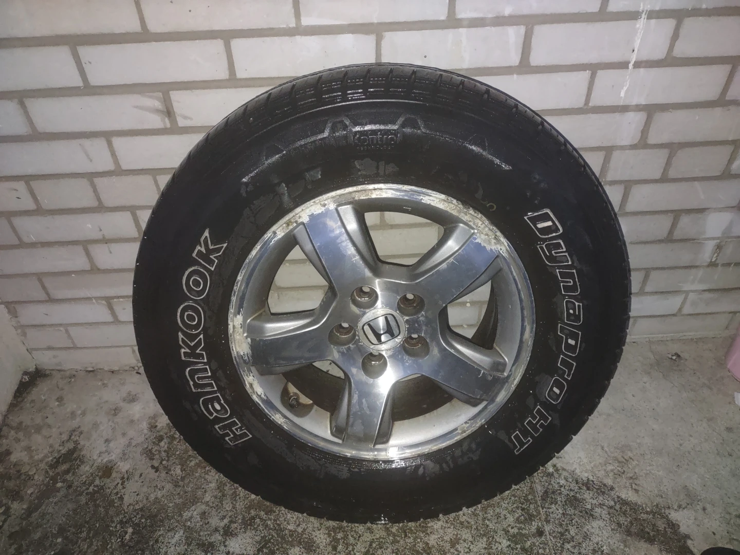 4x Summer Tires P235/70R16 107T – Good Condition – Set of 4