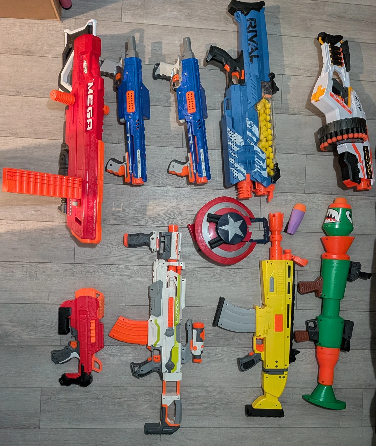 Nerf Blaster Lot with Captain America Shield