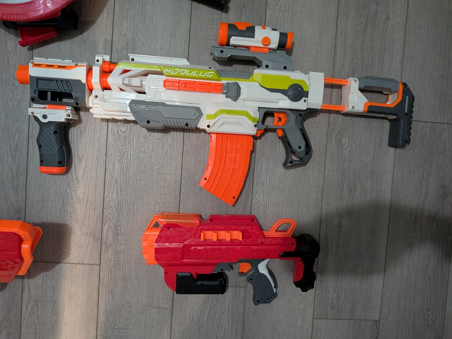 Nerf Blaster Lot with Captain America Shield - photo 2