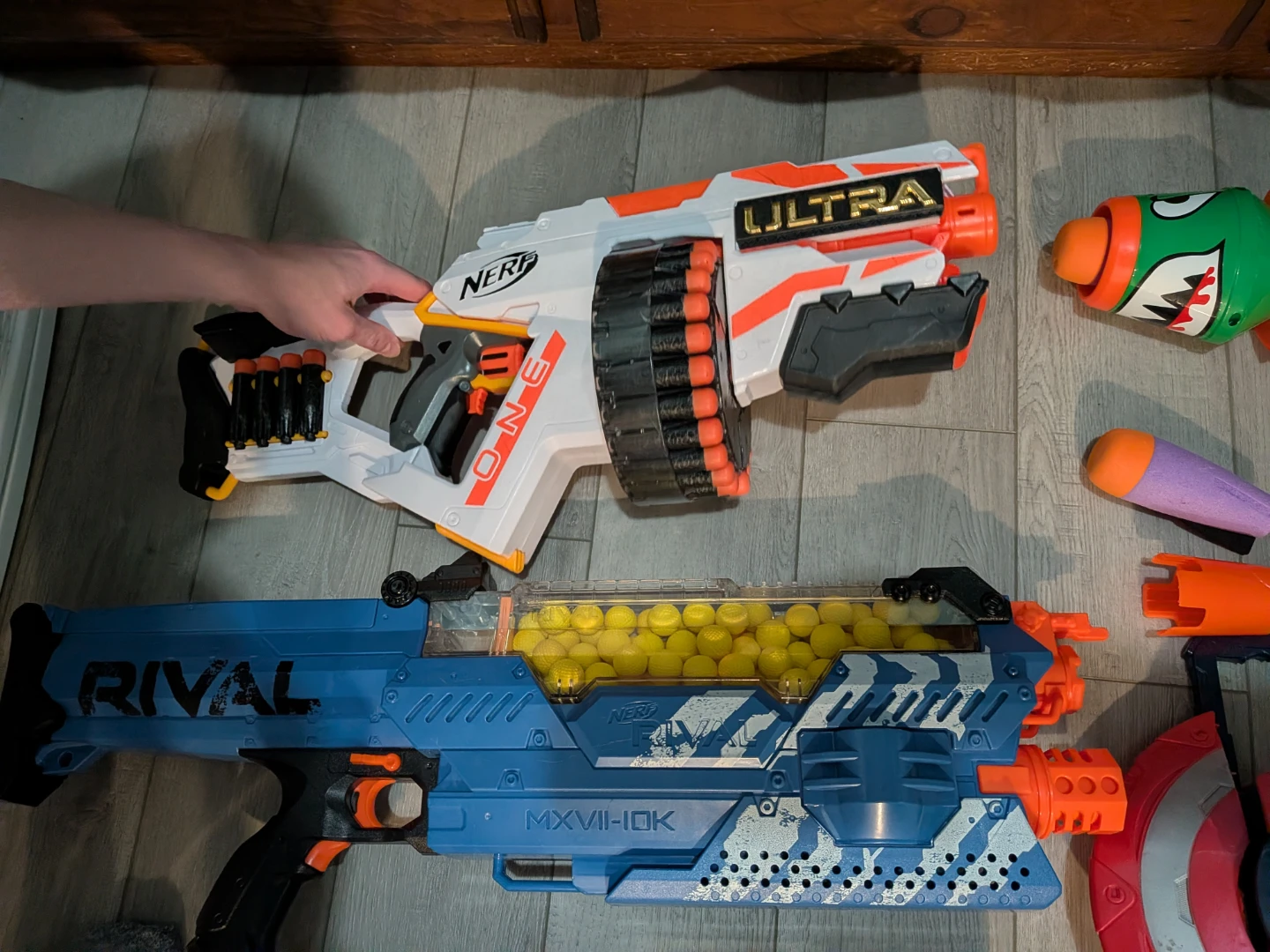Nerf Blaster Lot with Captain America Shield - photo 5