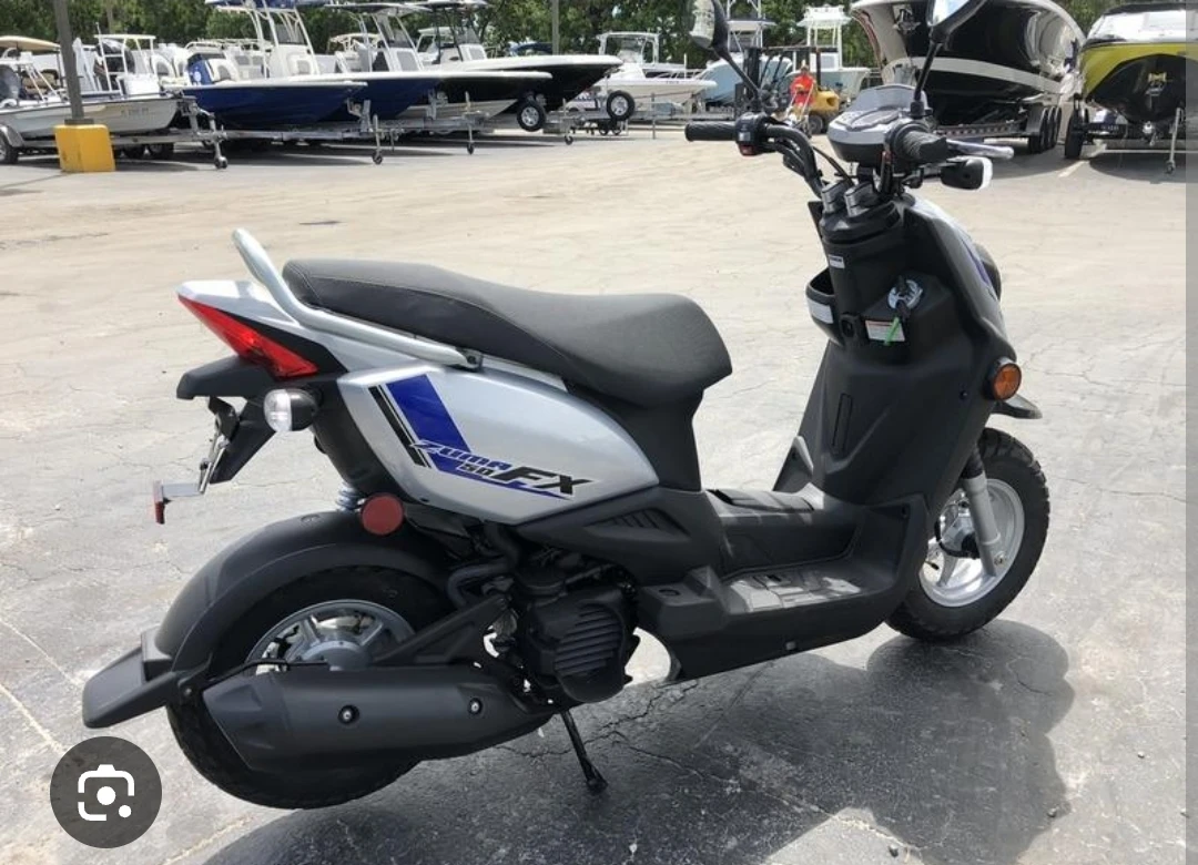 Yamaha Zuma 50 FX Scooter - photo 2