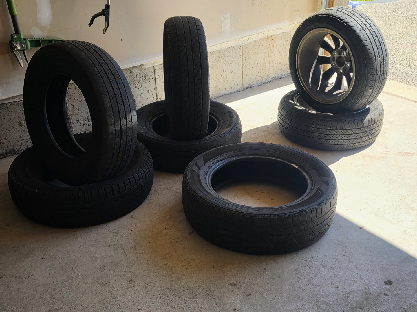 Assorted all season tires