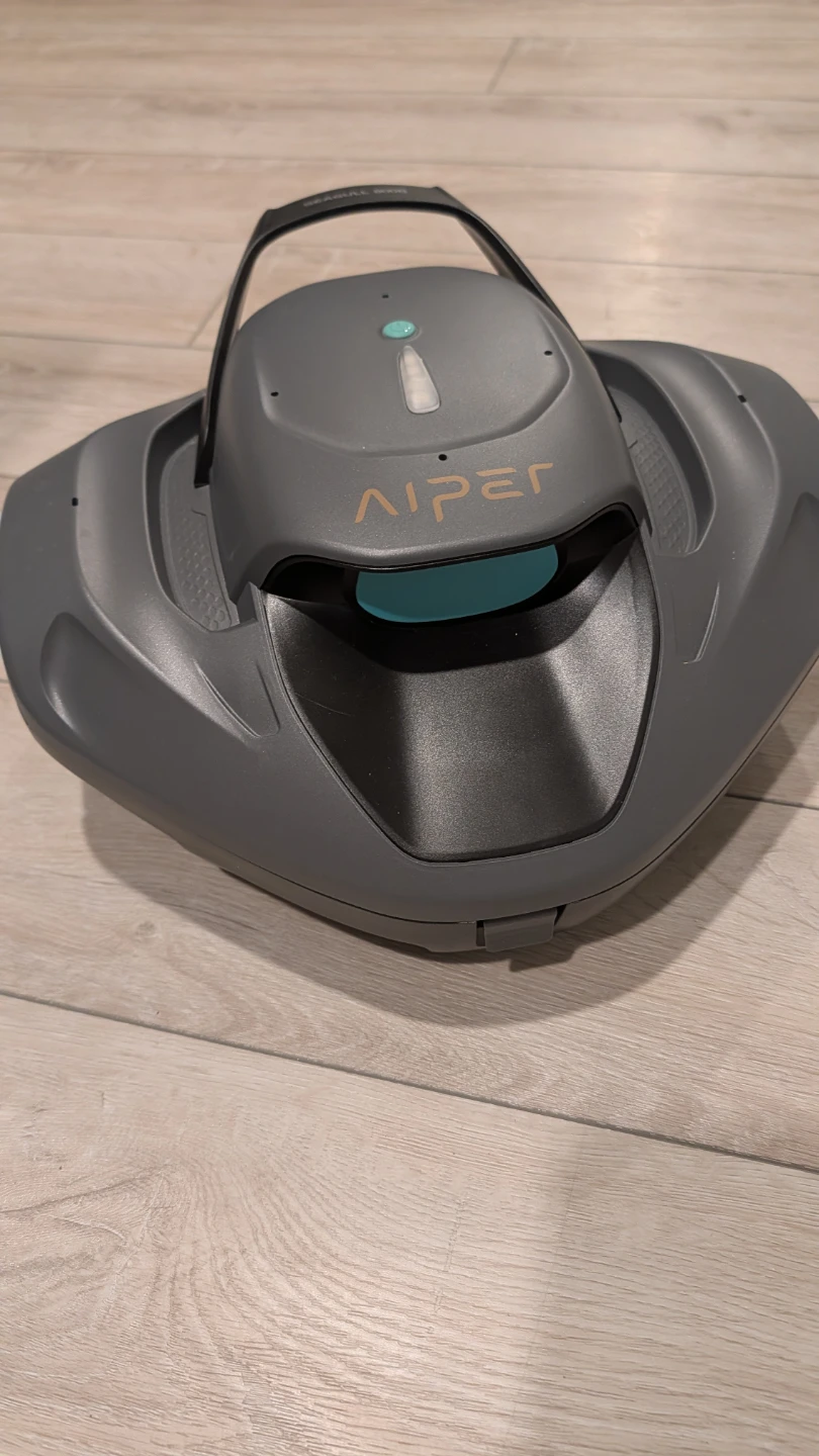 Aiper Cordless Robotic Pool Cleaner - photo 2