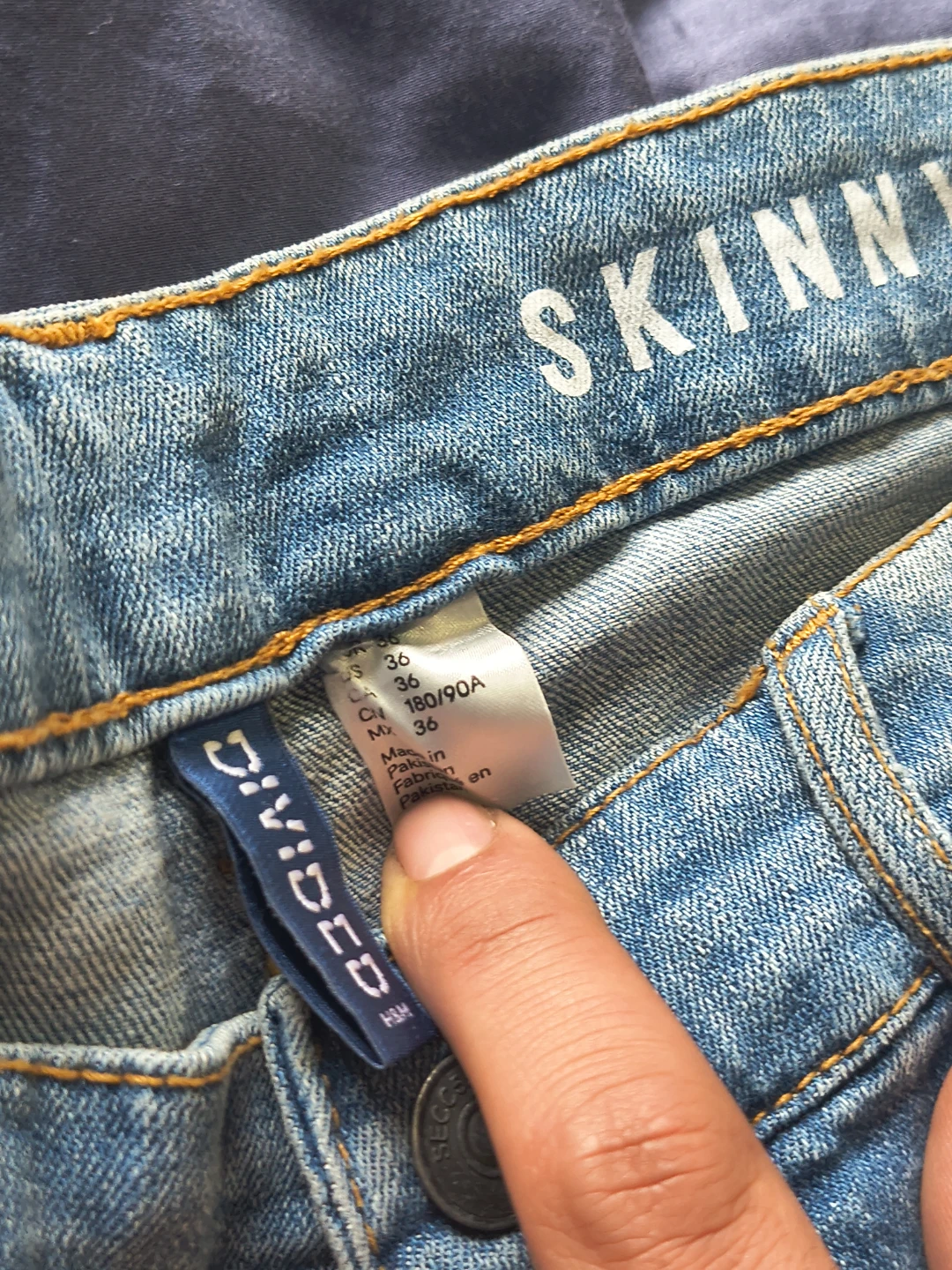 H&M Skinny Distressed Denim Jeans - photo 3