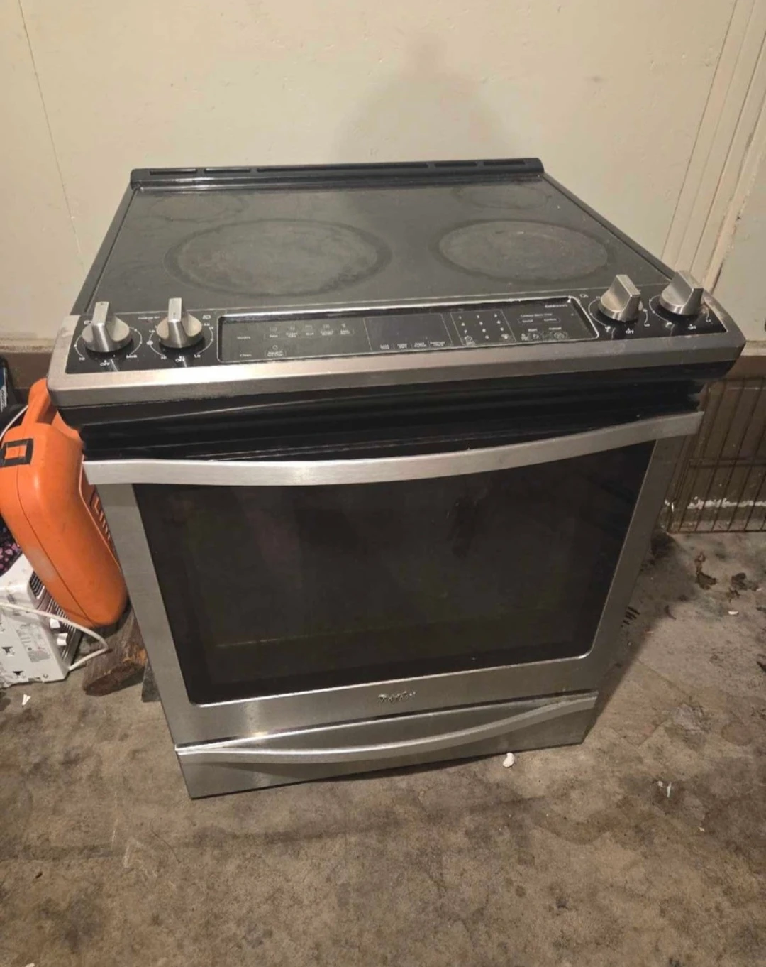 Whirlpool Electric Range and Oven