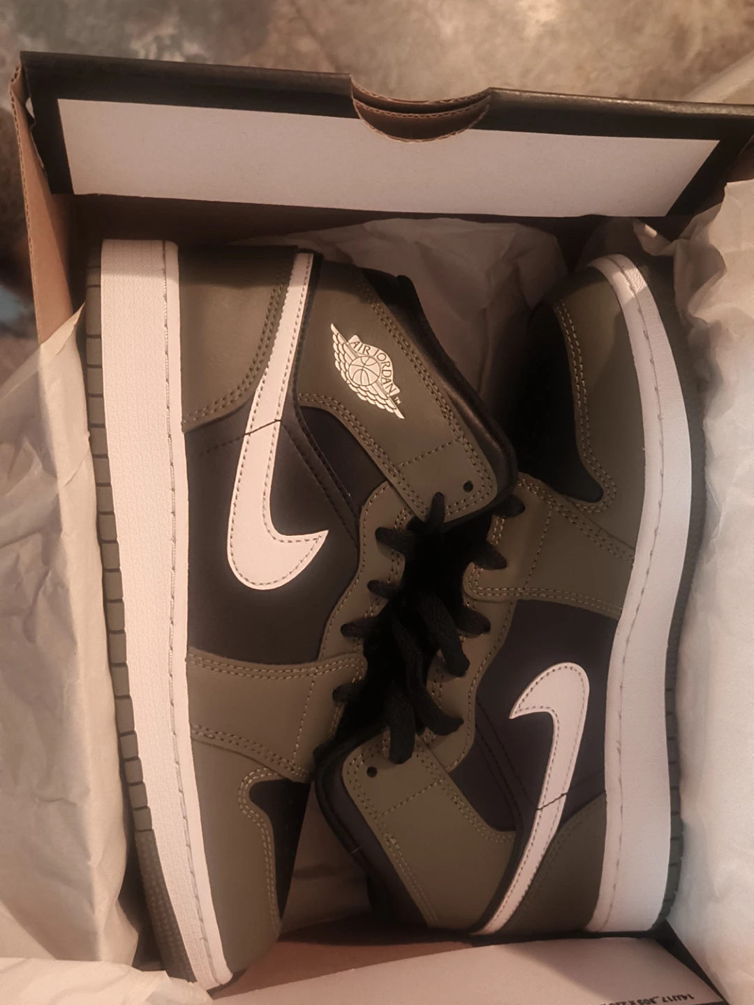 Air Jordan 1 Mid (GS) Black/White-Medium Olive Sneakers