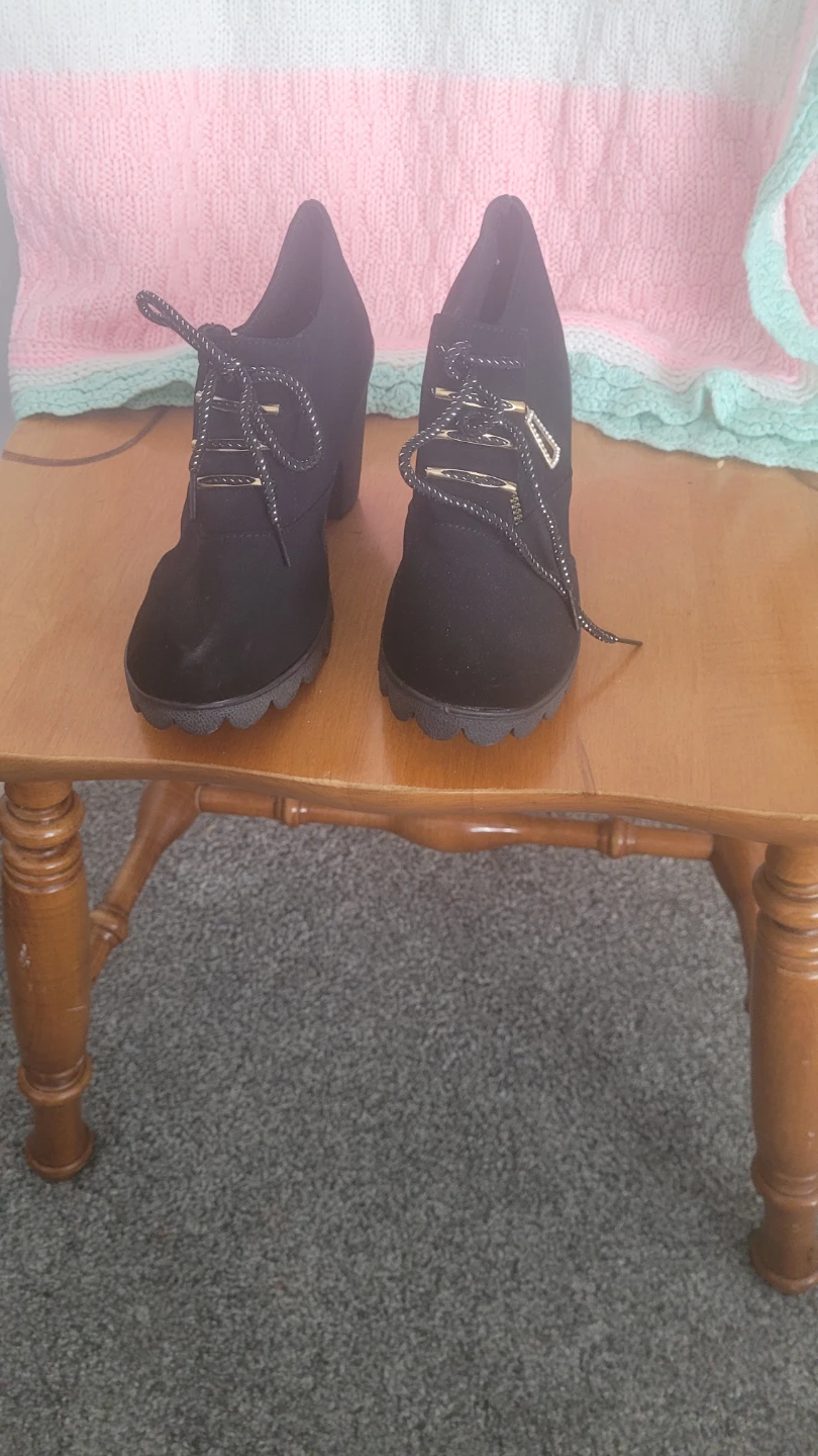 Black Suede Lace-up Heeled Ankle Boots - photo 2