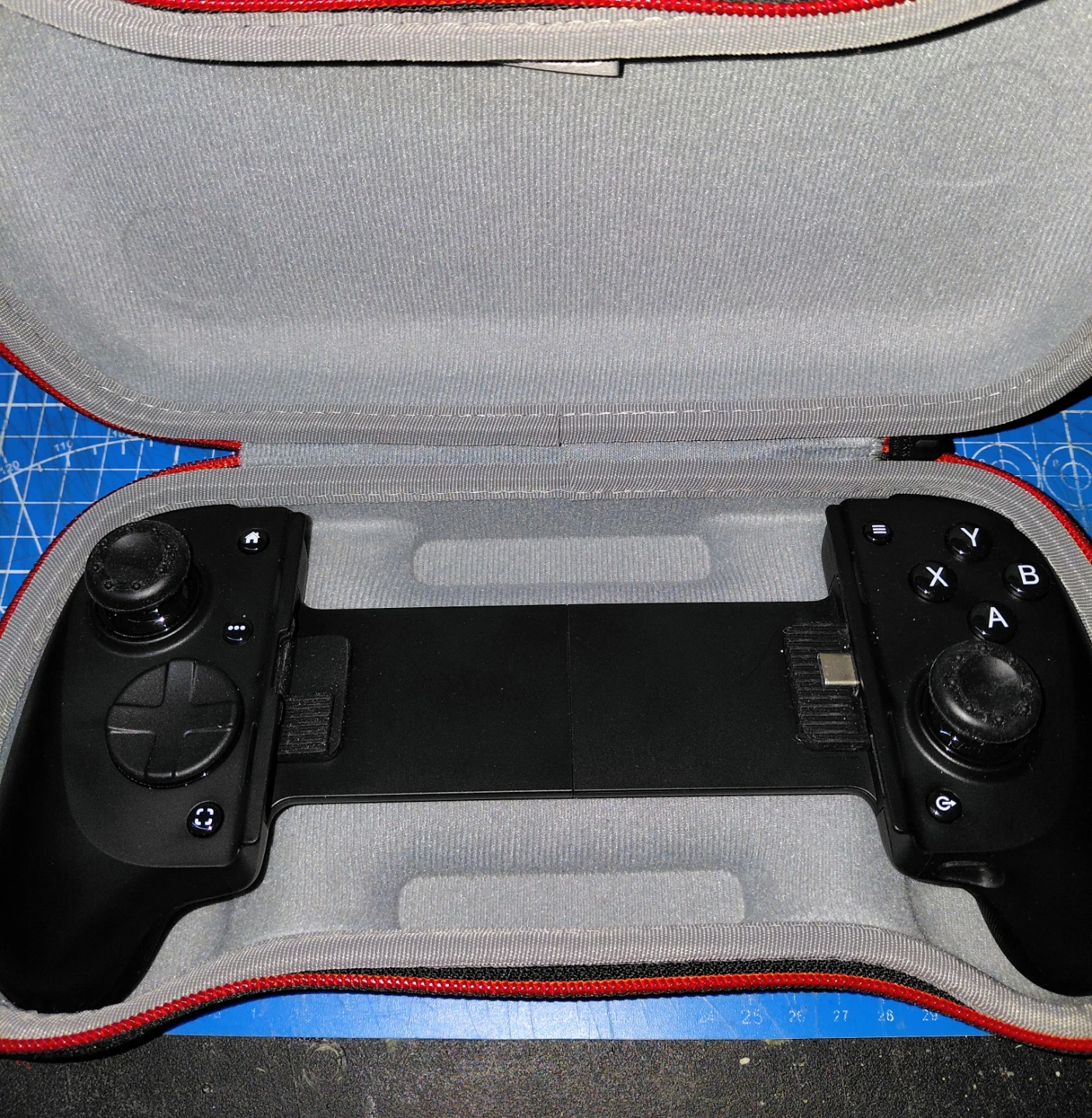 Razer kishi v3 pro gaming controller - photo 3