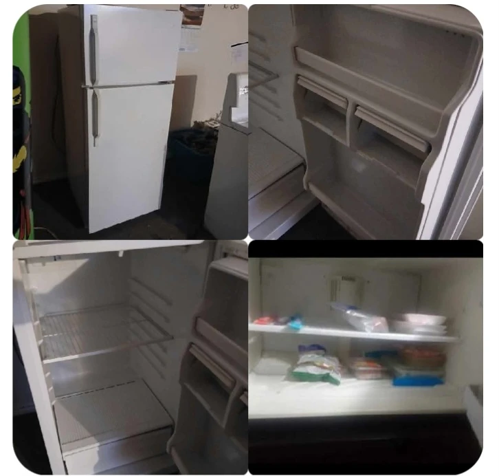 White Top Freezer Refrigerator, Fair