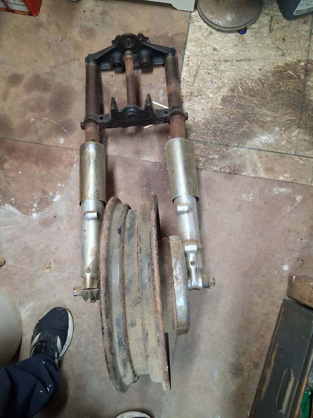 Motorcycle Front Forks with Wheel Assembly