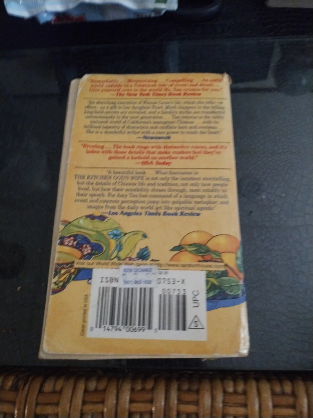 The Kitchen God's Wife by Amy Tan - Bestseller - photo 2