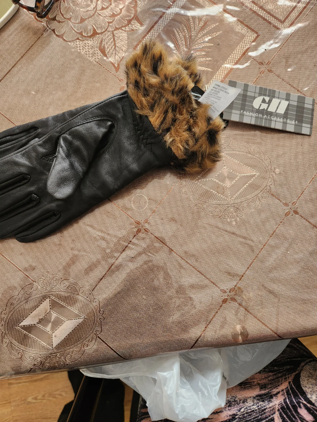 GII Fashion Accessories Black Leather Gloves with Faux Fur Trim