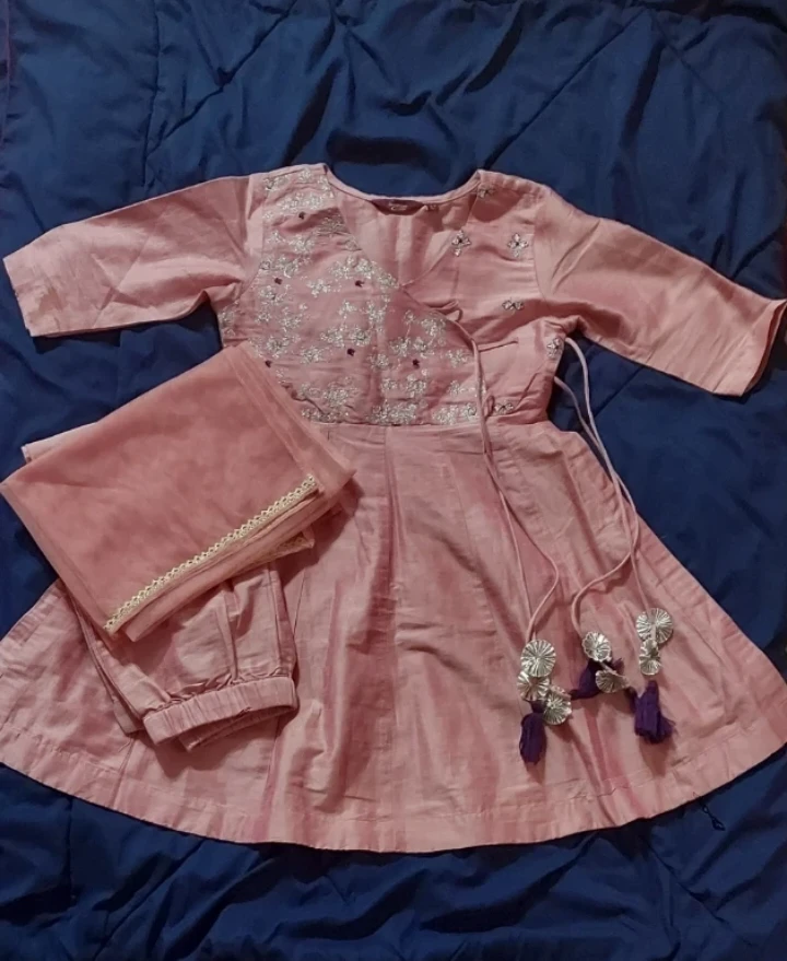 3-4 year old girl Peach Peshwas