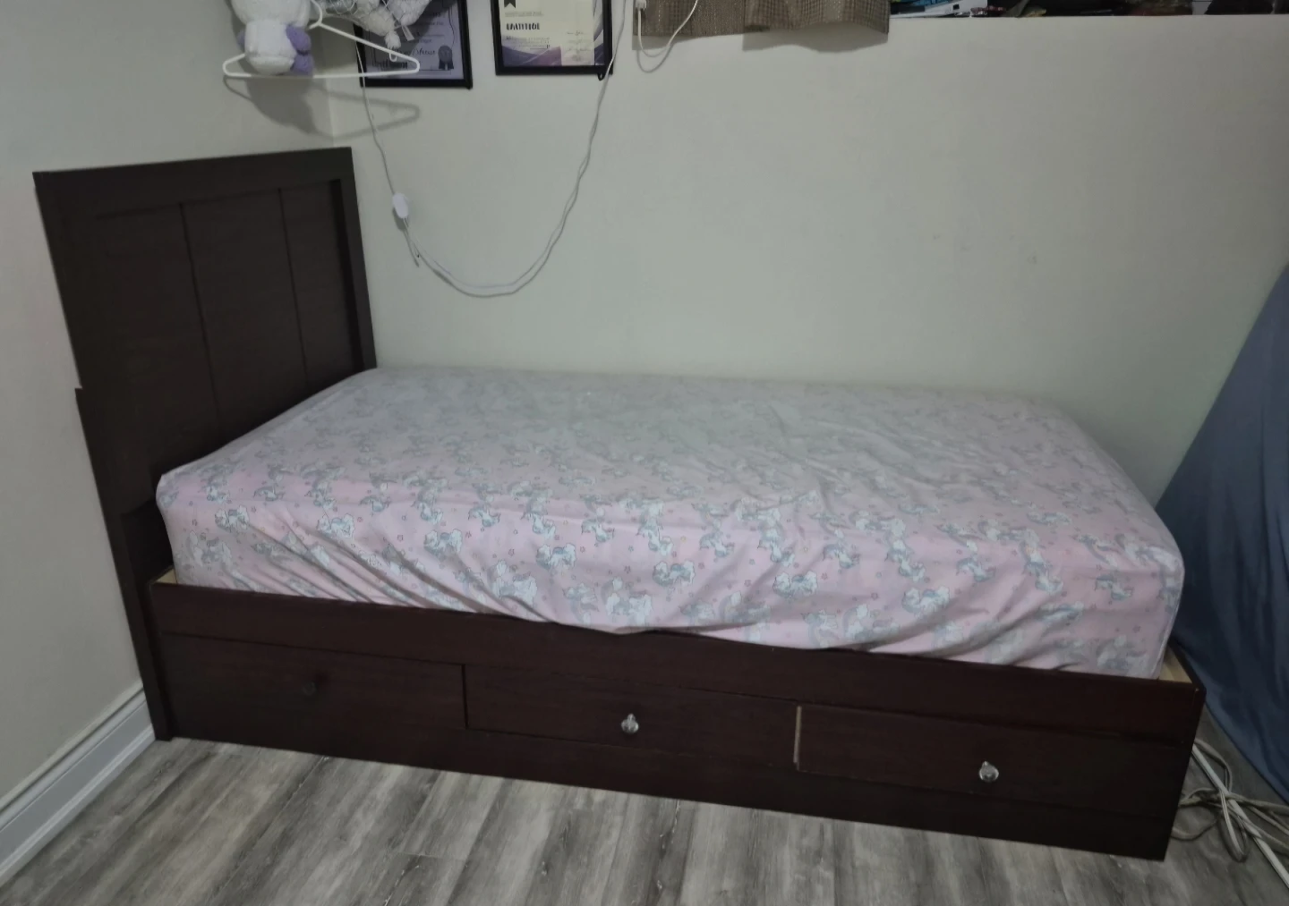 Twin Bed/Mattress - photo 3