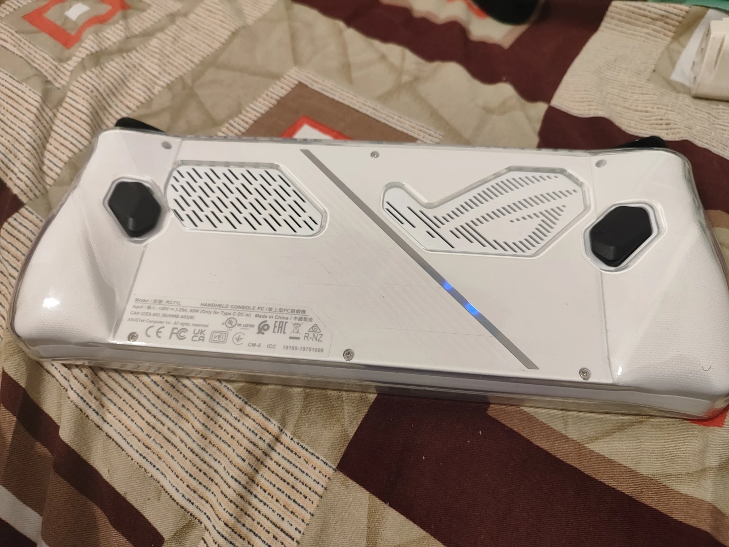 ASUS ROG Ally Handheld Gaming PC - photo 2