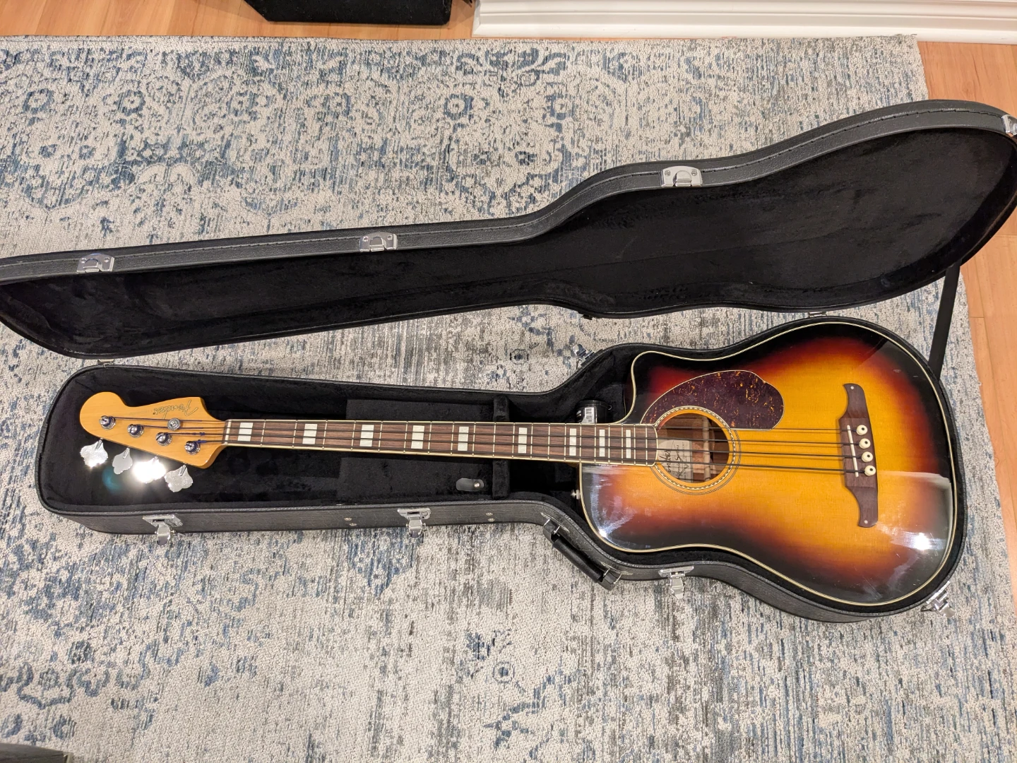 Fender Kingman Acoustic Bass Guitar