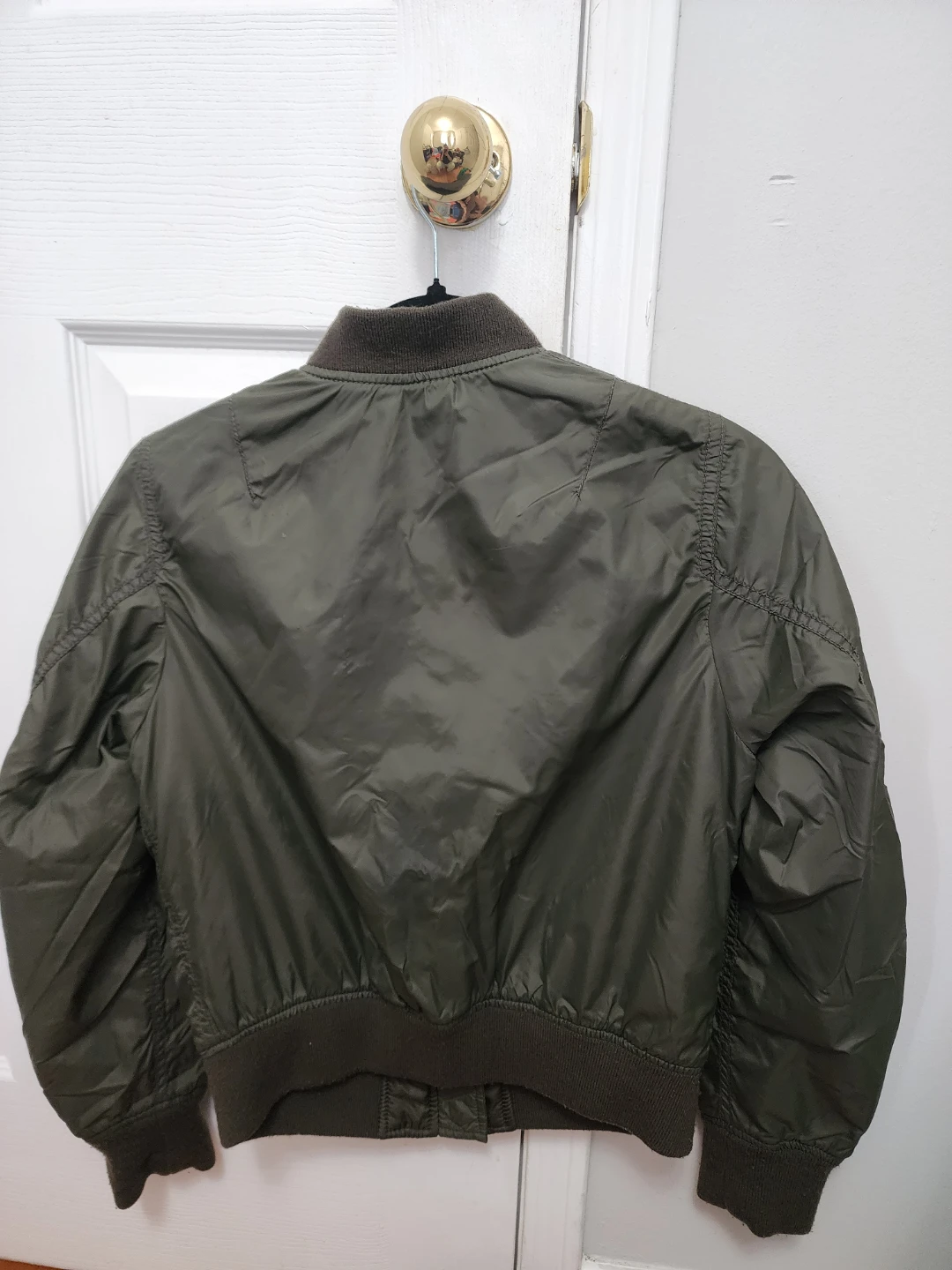 Uniqlo Olive Green Flight Jacket – Lightweight & Water-Resistant - photo 2