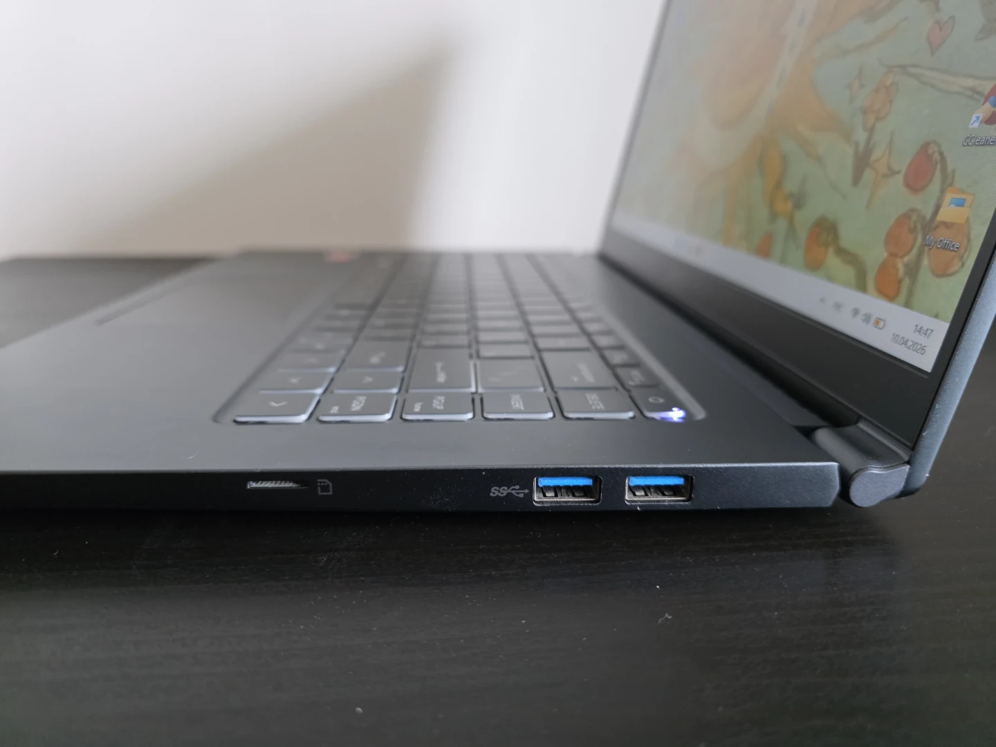 MSI Modern 15 Laptop - photo 5