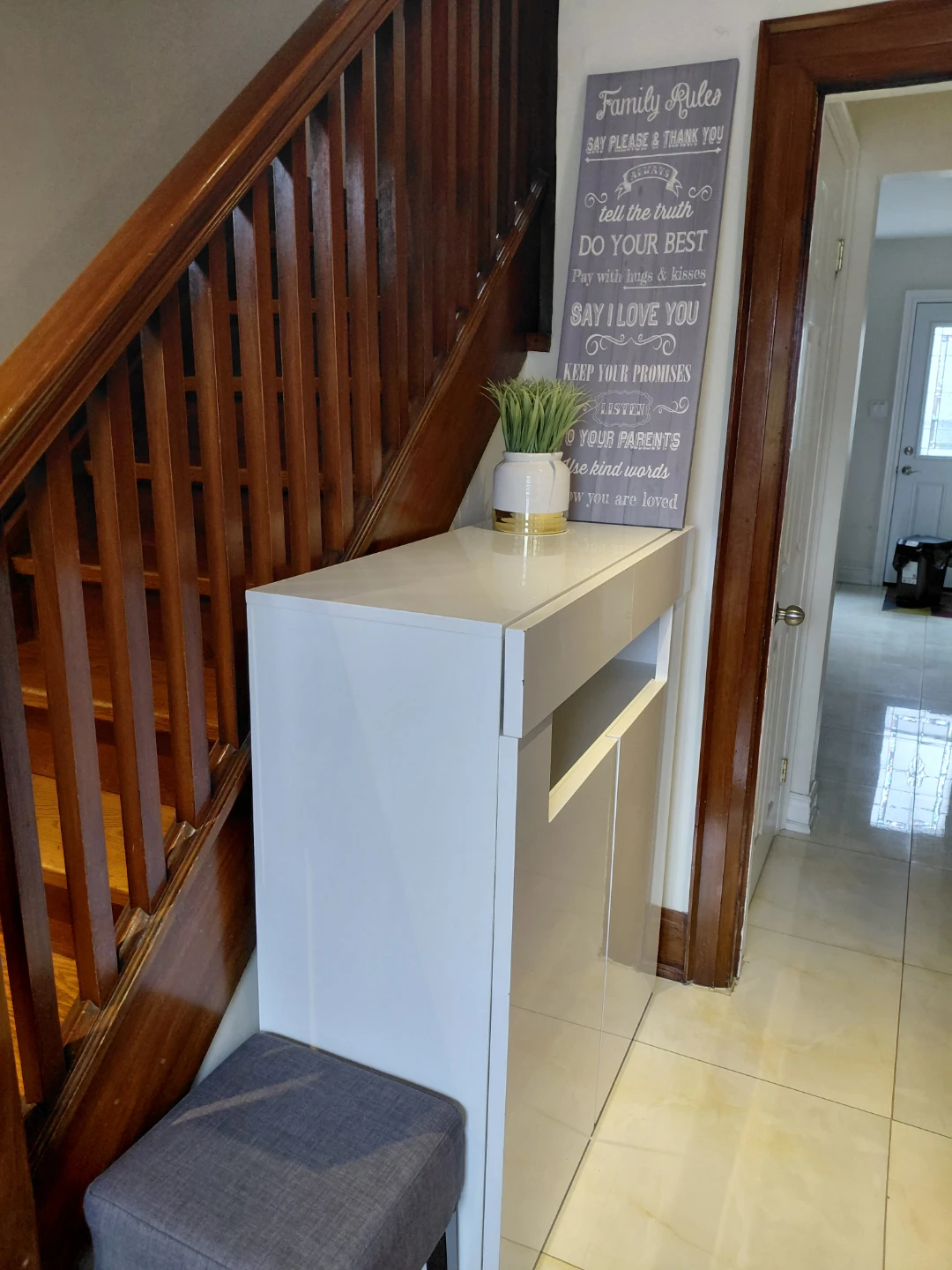 White Modern Storage Cabinet with Drawer and Doors