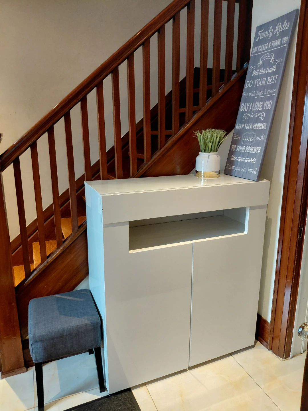 White Modern Storage Cabinet with Drawer and Doors - photo 2